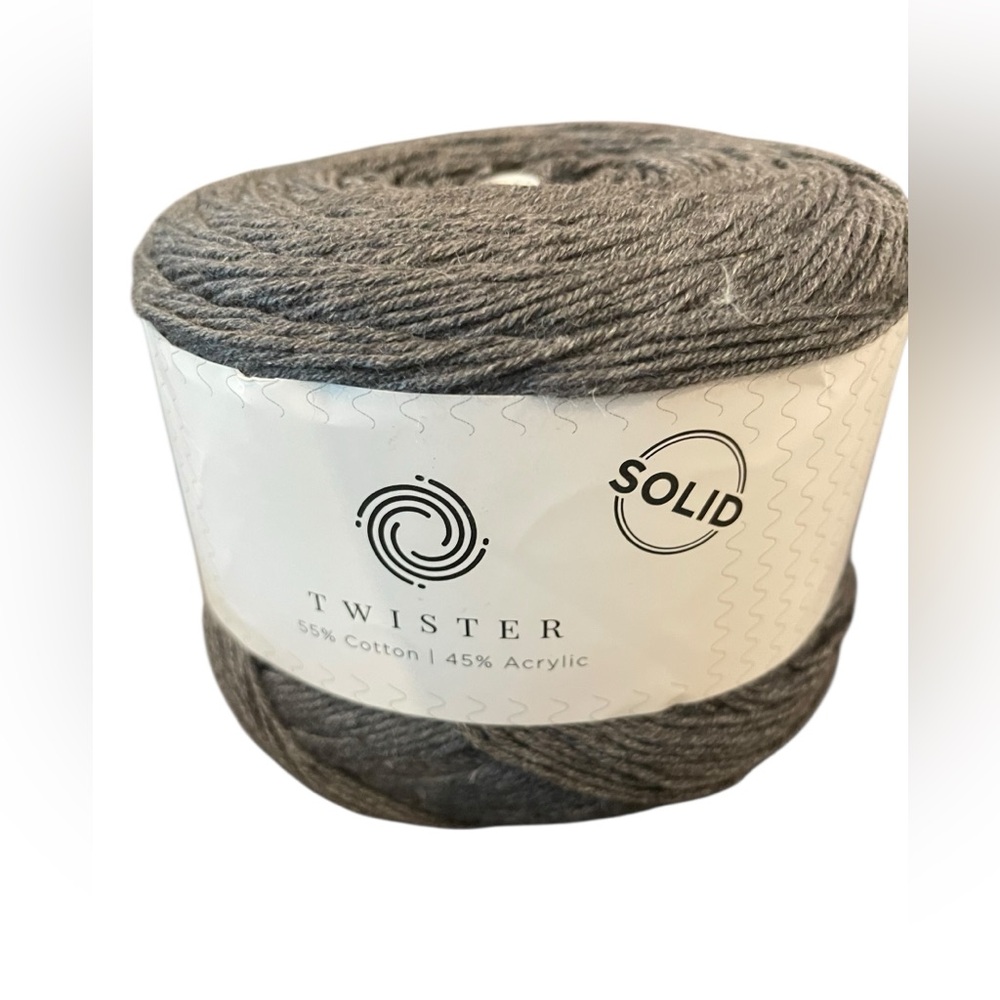 Hobbi TWISTER Cotton Acrylic #2 Fine Weight Color #104 Grey 3.5 oz 437 Yards NEW